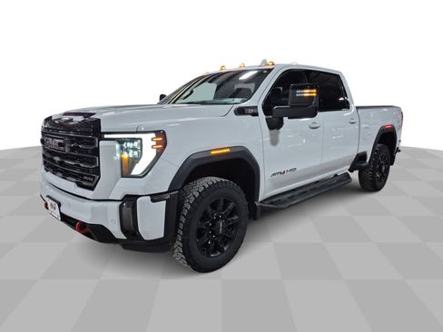 Used 2024 GMC Sierra 2500 AT4 w/ AT4 Preferred Package image 5