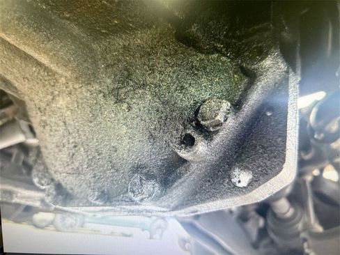 Used 2006 GMC Sierra 3500 SLT w/ Heavy-Duty Power Package image 39