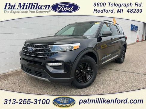 Certified 2023 Ford Explorer XLT w/ Equipment Group 202A AWD/4WD image 1