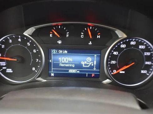Used 2024 GMC Terrain SLE FWD image 28