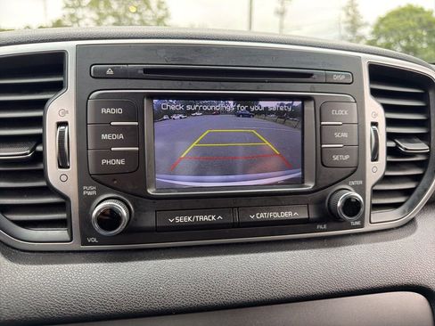 Used 2019 Kia Sportage LX FWD image 15