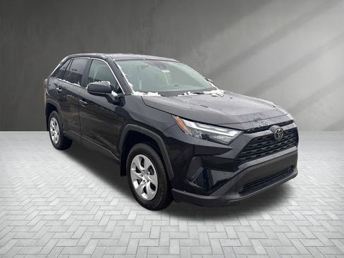 Used 2023 Toyota RAV4 LE image 7