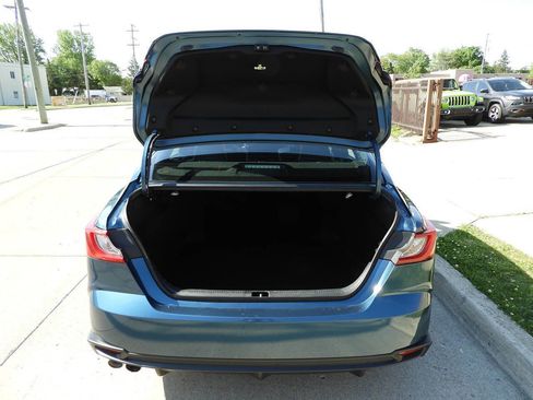 Used 2025 Toyota Camry SE FWD image 25