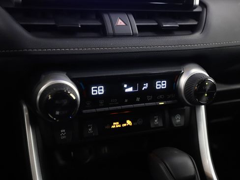 Used 2024 Toyota RAV4 XLE w/ Convenience Package image 23