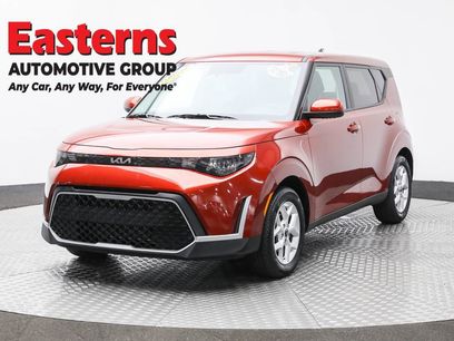 Used 2025 Kia Soul LX w/ LX Technology Package