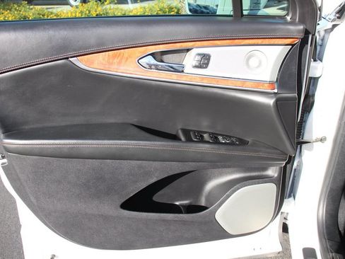 Used 2019 Lincoln Nautilus Black Label FWD image 17