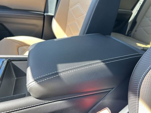 New 2026 Volkswagen Atlas Cross Sport SE image 33