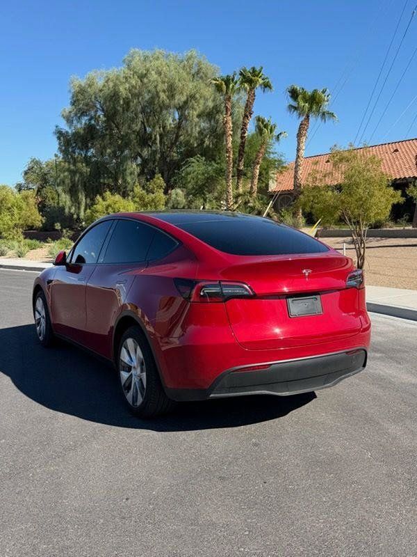 Used 2023 Tesla Model Y Long Range AWD/4WD image 3