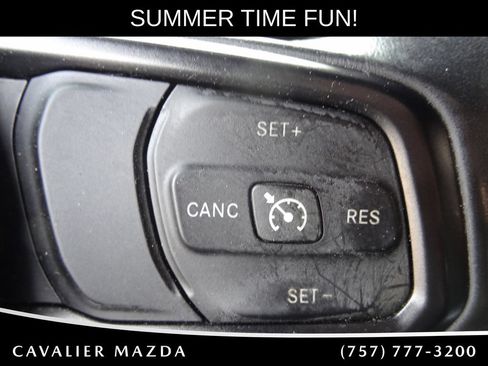 Used 2018 Jeep Wrangler Sport AWD/4WD image 20