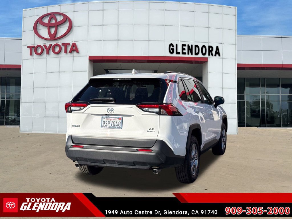 Used 2025 Toyota RAV4 LE AWD/4WD image 10