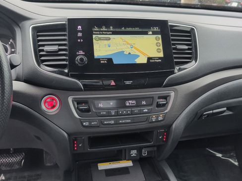 Used 2023 Honda Passport TrailSport image 7