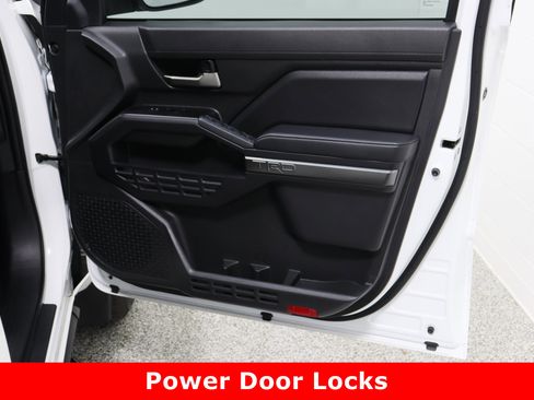 Used 2024 Toyota Tacoma TRD Sport image 33