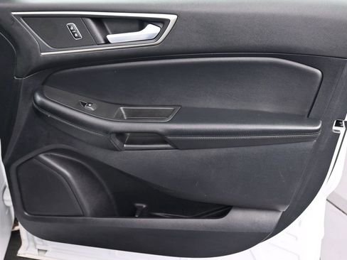 Used 2022 Ford Edge SEL image 34