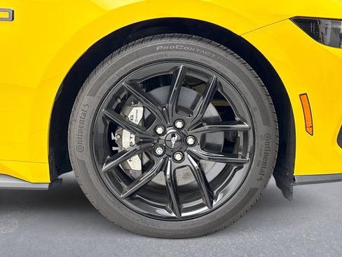 Used 2024 Ford Mustang GT Premium image 12