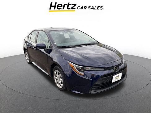 Used 2025 Toyota Corolla LE image 1