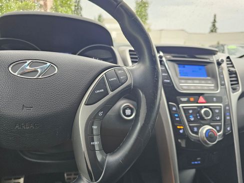 Used 2016 Hyundai Elantra GT w/ Option Group 02 FWD image 33