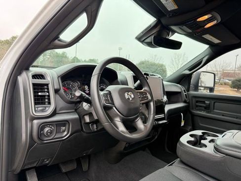 New 2026 RAM 2500 Tradesman AWD/4WD image 16