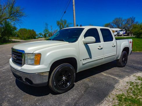 Used 2008 GMC Sierra 1500 SLE w/ Power Pack Plus AWD/4WD image 7