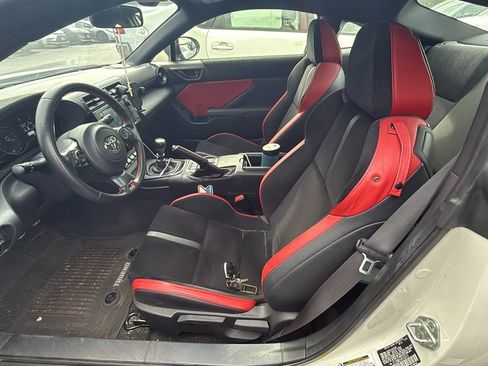 Certified 2024 Toyota GR86 TRUENO Edition image 4