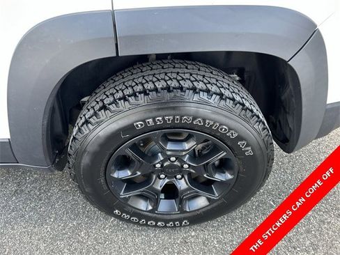 Certified 2022 Jeep Cherokee Latitude image 11