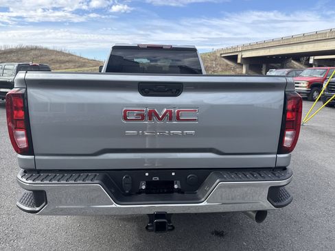 New 2026 GMC Sierra 2500 Pro w/ Convenience Package image 4