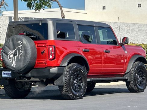 Used 2023 Ford Bronco Wildtrak image 4