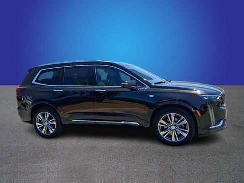 Certified 2024 Cadillac XT6 Premium Luxury w/ Platinum Package FWD image 4