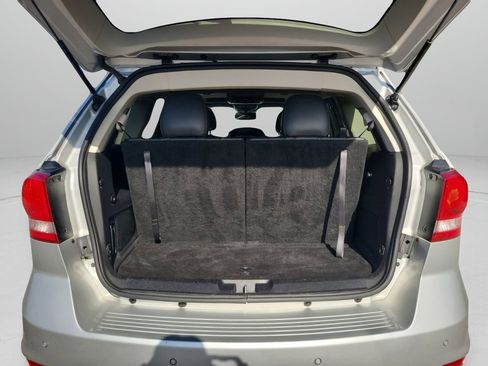 Used 2014 Dodge Journey R/T w/ Flexible Seating Group image 7