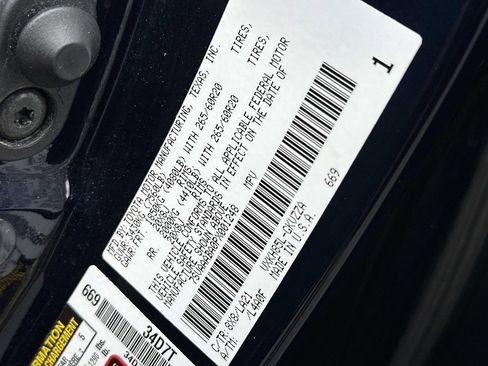 Used 2023 Toyota Sequoia Platinum AWD/4WD image 19