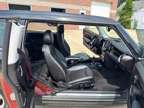 Used 2009 MINI Cooper Clubman Hardtop FWD image 10