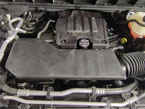 Used 2023 Chevrolet Silverado 1500 LT image 29