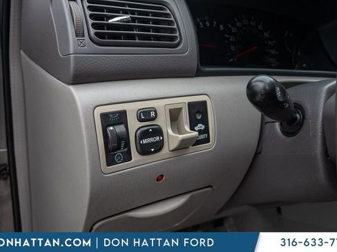Used 2005 Toyota Corolla image 12