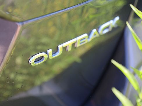 Used 2022 Subaru Outback Limited AWD/4WD image 7