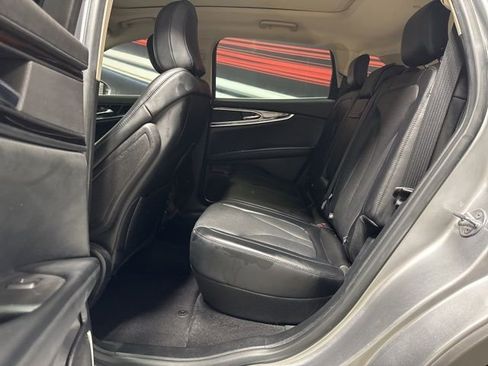 Used 2022 Lincoln Nautilus Reserve image 14