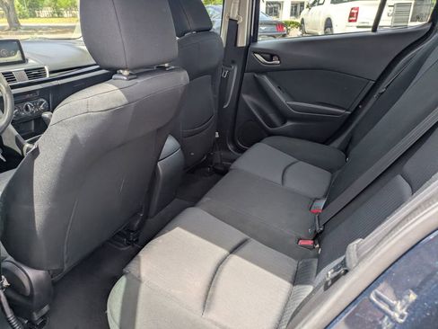 Used 2015 MAZDA MAZDA3 i Sport image 11