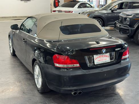 Used 2011 BMW 128i Convertible image 18