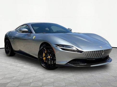 Used 2023 Ferrari Roma RWD image 4