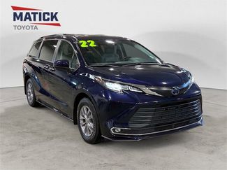 Used 2022 Toyota Sienna XLE video 1