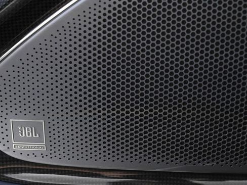Used 2025 Ferrari Roma Spider RWD image 21