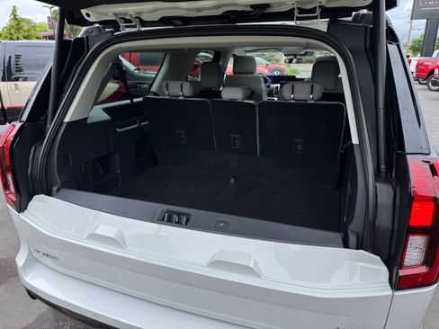 Used 2025 Ford Expedition Max Active AWD/4WD image 29
