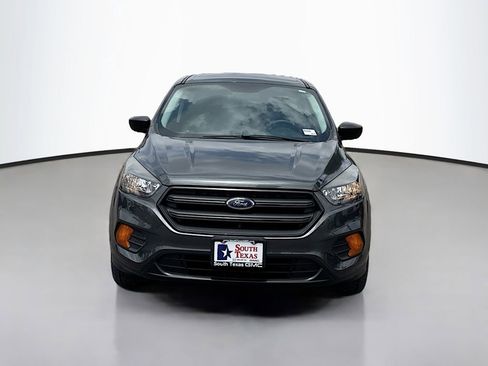 Used 2019 Ford Escape S image 2