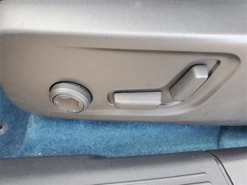 Certified 2023 Volvo C40 P8 Recharge Ultimate image 15