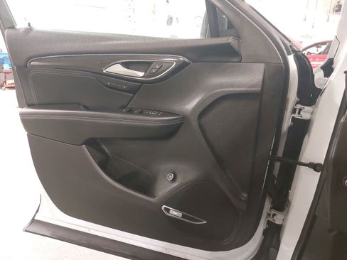 Used 2022 Buick Envision Essence w/ Technology Package II image 28