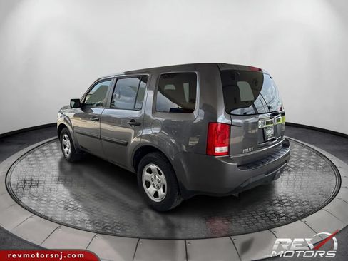 Used 2015 Honda Pilot LX image 3