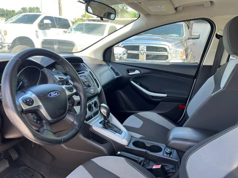 Used 2012 Ford Focus SE FWD image 8