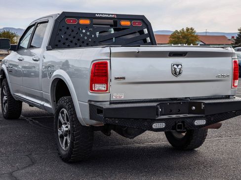 Used 2015 RAM 3500 Laramie w/ Convenience Group AWD/4WD image 6