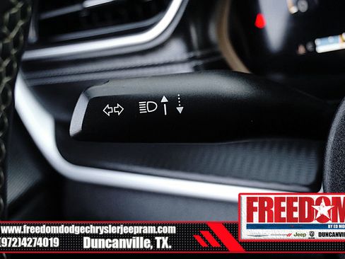 Used 2024 Jeep Grand Cherokee Altitude image 28