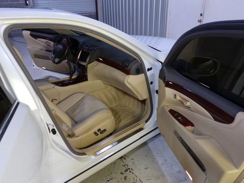 Used 2008 Lexus LS 460 image 12