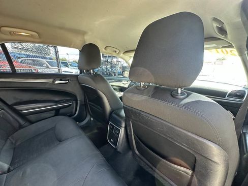 Used 2019 Chrysler 300 Touring w/ Sport Appearance Package RWD image 30