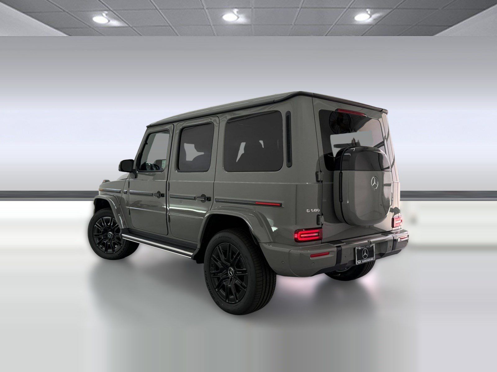 New 2027 Mercedes-Benz G 580 e image 3